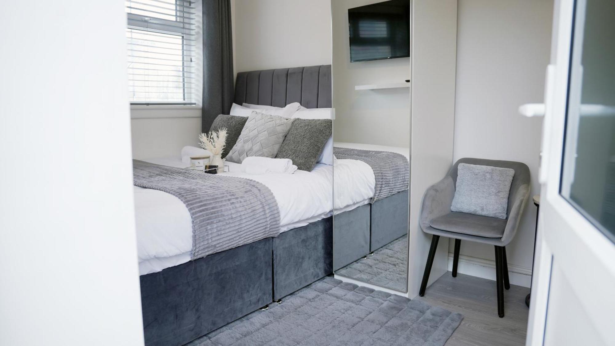 City Centre House, Parking With Ev, Free Wifi, Netflix Ковънтри Екстериор снимка