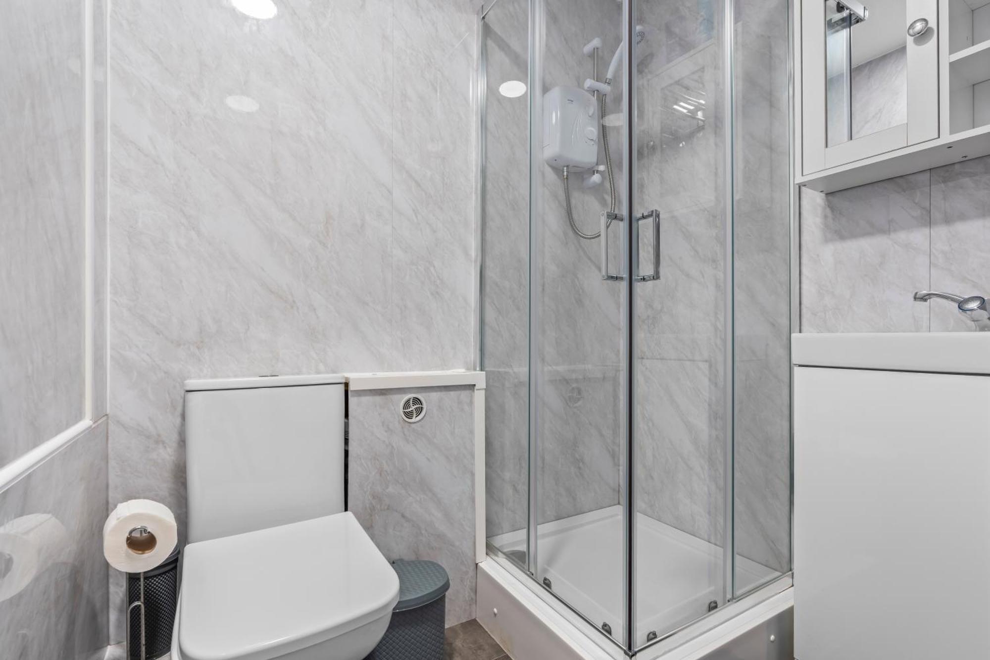 City Centre House, Parking With Ev, Free Wifi, Netflix Ковънтри Екстериор снимка